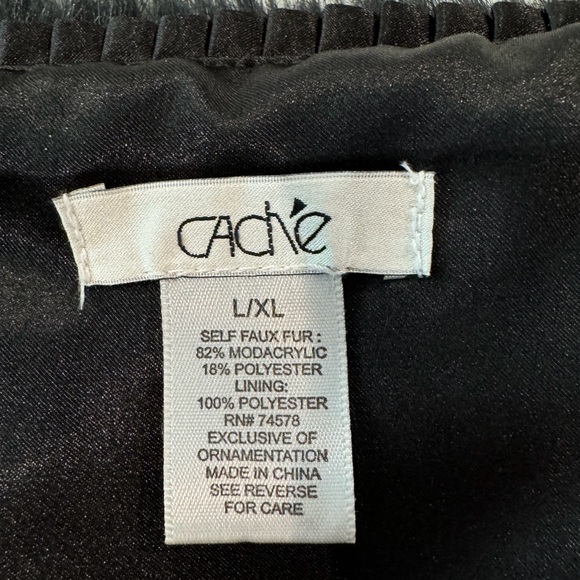 Faux fur wrap - Picture 3 of 4